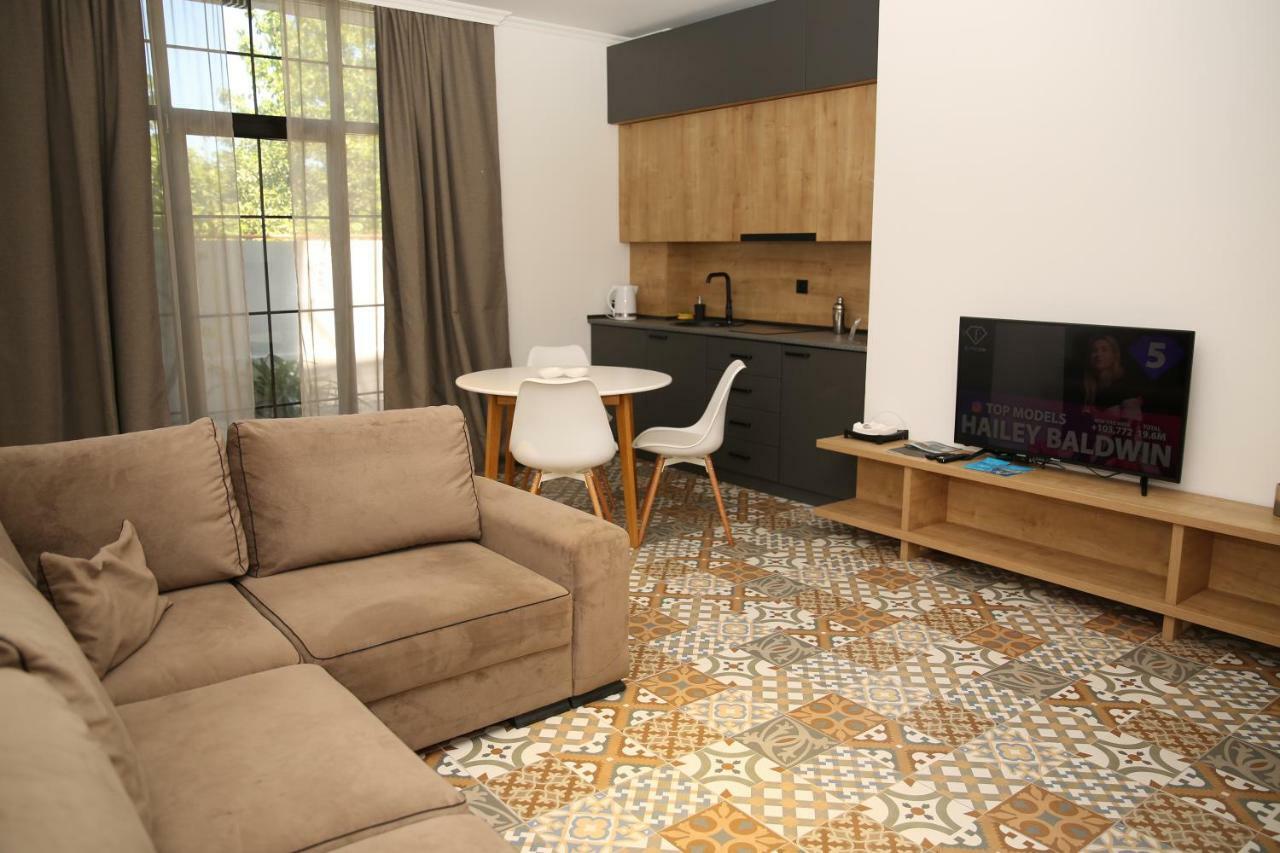 Citron Cottages Батуми Экстерьер фото